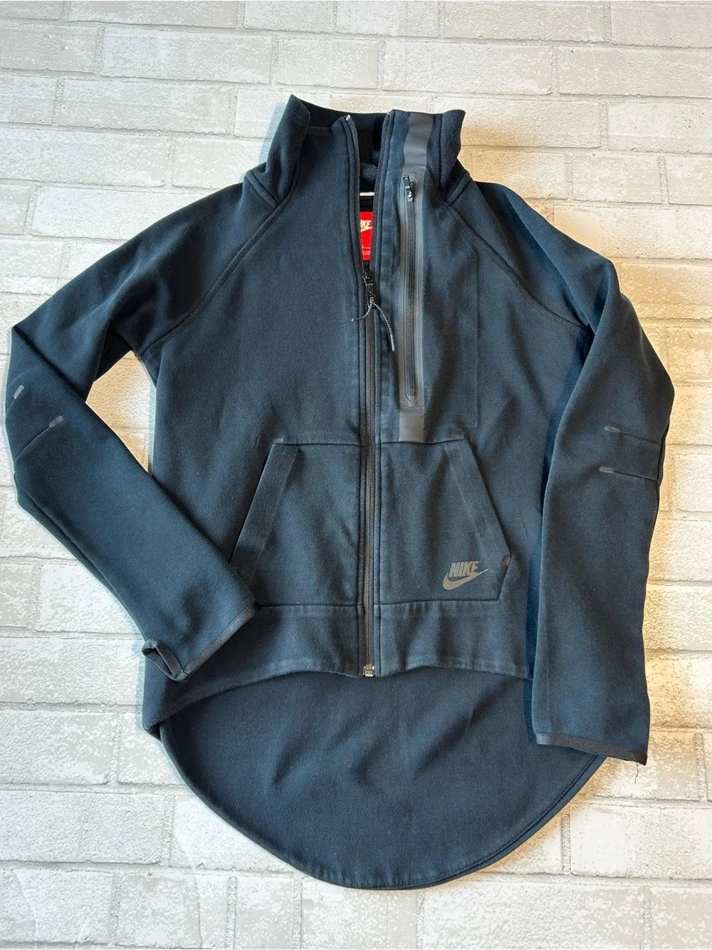 Nike classic black